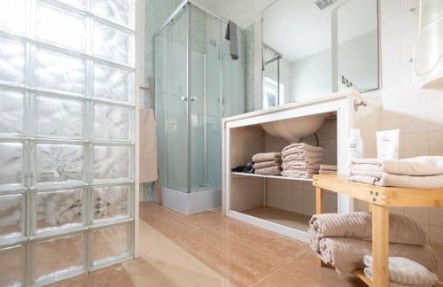 Luxe villa for 8 - Private Pool -AC -BBQ Area - Patio - 160Mbps - Olives - Palm - vineyard - Foto 18