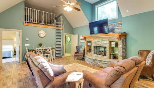 Walk to Marina Center Hill Lake Home with Hot Tub - Foto 5