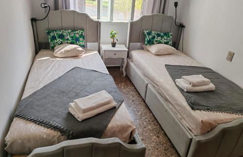 Playa del Pinar home - Photo 4