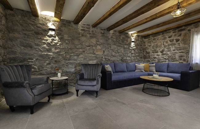 Luxury Krk Villa With Private Pool and Gardens - Photo 9