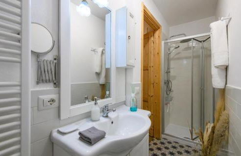 Beautiful Home In Porto Potenza Picena - Foto 26