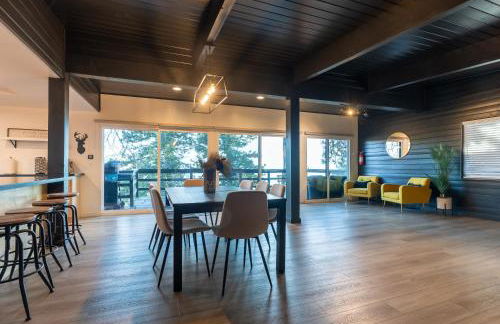 Updated Mountain Cabin Retreat with 180 views off Deck and Balcony - Foto 29