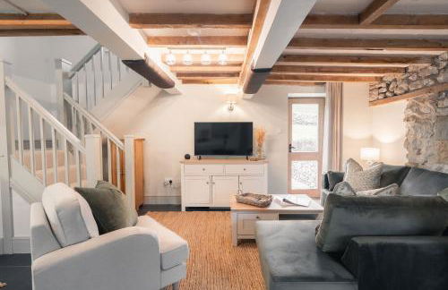 Elliott Cottage - Photo 2