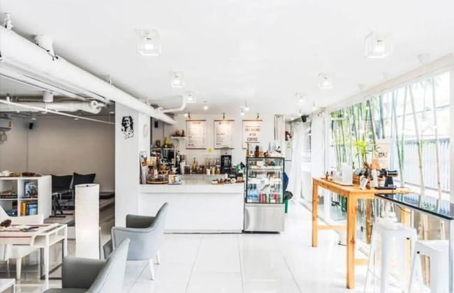 Locals Sathorn Siamese Nang Linchee - Foto 29