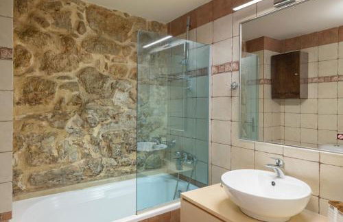 Arhontiko Arhanes Suites - Photo 16