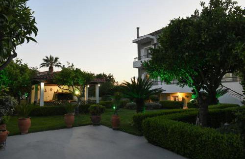 Corinthian Green Villa - Photo 51