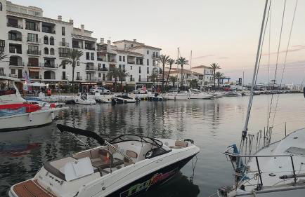 Frontline Beach Apartment, La Perla de la Bahia, Bahia de Casares - Estepona - Photo 52