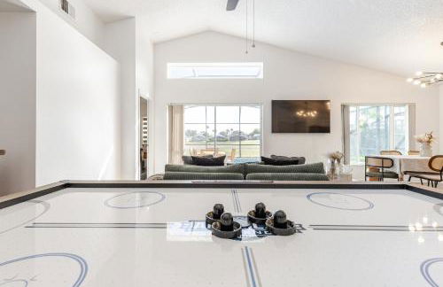 Modern 3BR Villa with Heated Pool & BBQ 14mi to Disney - Photo 7