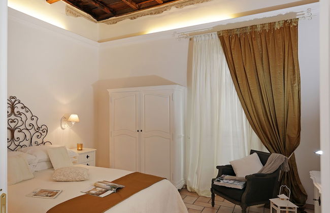 Madonna de’ Monti Suites - Photo 13