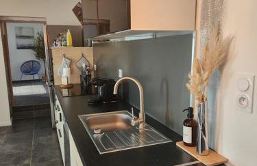Du côté de chez Pam - terrasse - piscine - parking privée - Foto 15