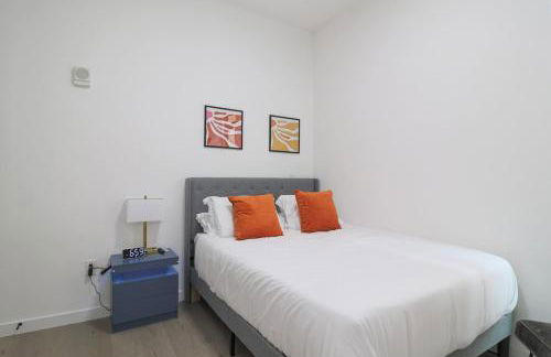 Unit 5 Cozy 1 Bed Room with Queen Bed plus Sofa Pullout - Foto 26