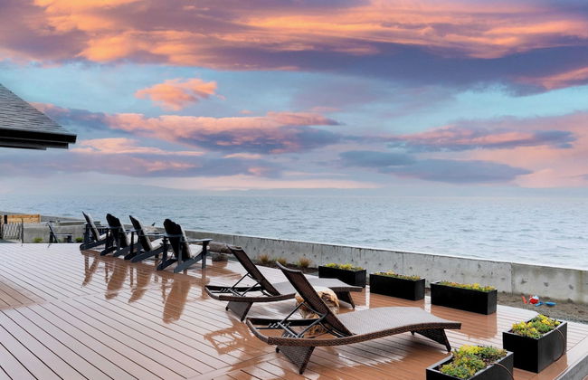 Oceanfront w/ Game Room, Fire Pit, Panoramic Views Angels Landing by Avantstay - Photo 16