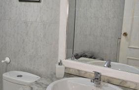 Ideal Holiday Apartment City Center - Photo 12