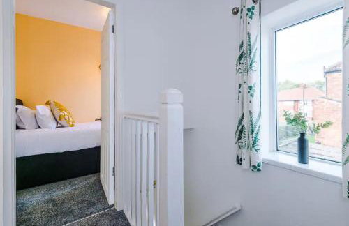 Charming and Modern 3BR Home Steps Away From City Center - Foto 27