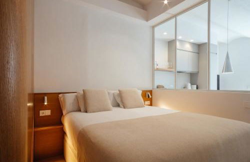 Newly Renovated Stylish Eixample - Great Location - Photo 19
