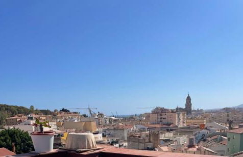 Two Bedroom Apartment in Málaga Center with Views - Photo 6