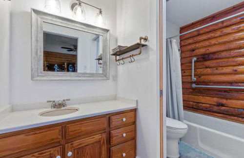 Guadalupe Bluff Log Cabin - Foto 45