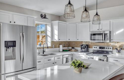 Luxe Phoenix Getaway (heated pool, mountain view) - Foto 33