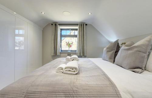 The Gate House - Photo 42