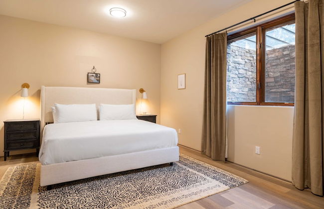 Pyramid by Avantstay Luxe Sedona Mansion w/ Views, 7mins to Downtown - Photo 31