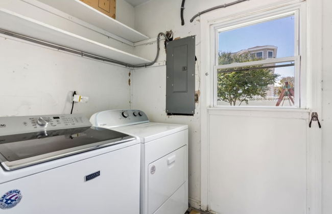 Beach Break Getaway in Virginia Beach - Photo 20