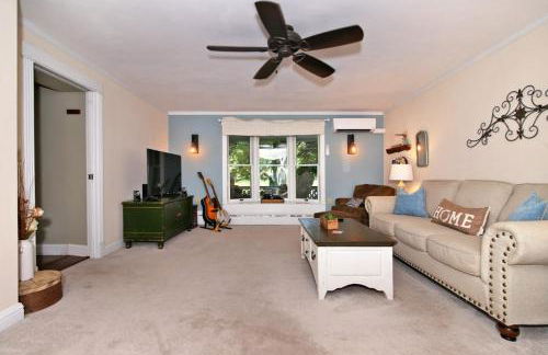 Creekside Farmstead - Pool - Hot Tub - 3 Min to Lake - Pets Allowed - Foto 46