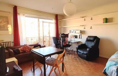 Studio COSY et SPACIEUX AVEC EMPLACEMENT IDEAL - Foto 7