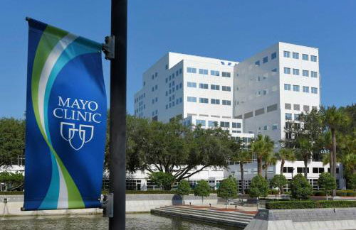 Elegant 2 King Bed Southside Pool Mayo Clinic UNF - Foto 36