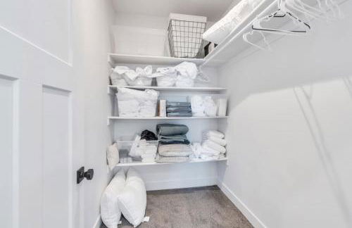 Dream Bear Lake Getaway w/ Hot Tub & Yard - Photo 26