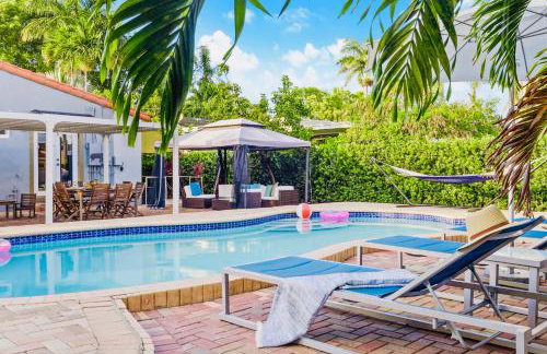 Coastal Paradise Retreat - Mini Golf, 4 Bedrooms, Game Room, Htd Pool, BBQ Fire Pit - Foto 6