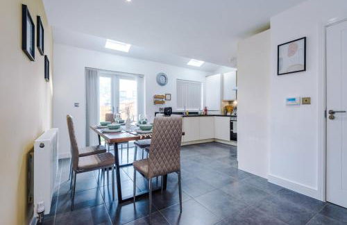 R&R - Modern Townhouse near Etihad & City Centre (5 Bedrooms, Free Parking) - Foto 53