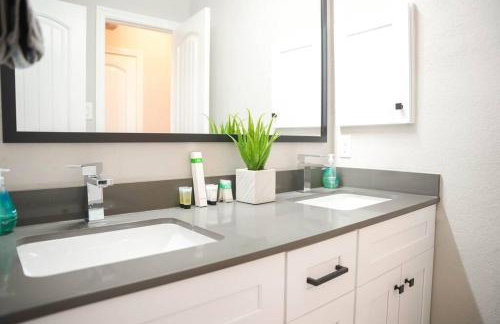 Helotes Serenity-Luxury 3bed/2.5 bath 2300 sq foot - Foto 41