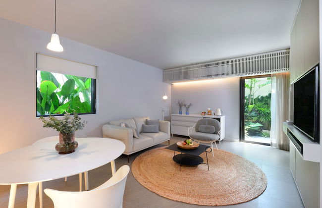 Tree Villa Bangkok - Photo 23