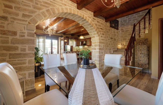 Luxurious Villa With Private Pool, Near a Couple of Restaurants & Sandy Beach - Foto 34