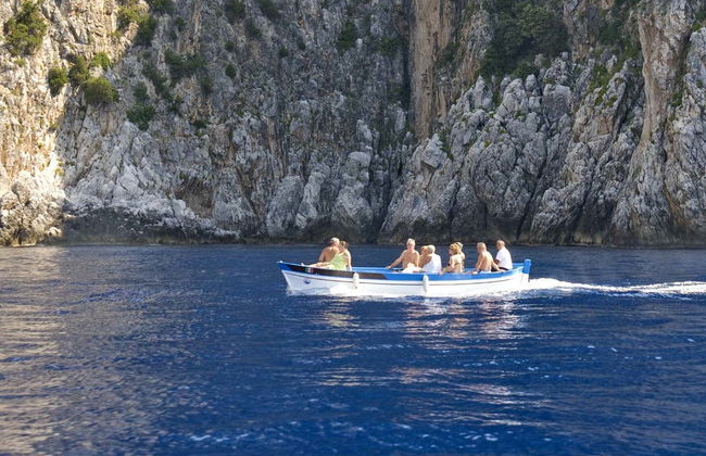 Escursione alle Grotte di Capo Palinuro - Foto 2