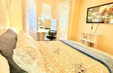 Near AT&T Stadium, UTA, Globe Life, Six Flags, DFW Airport, American Airlines Center with Games and Crib - Foto 22