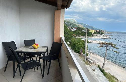 Apartmani Karlobag - Foto 2