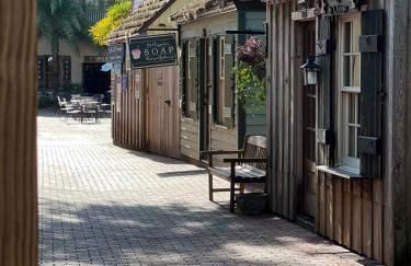 Quaint Studio in the Heart of Downtown St Augustine - Photo 18