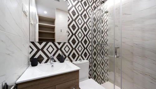 Avenida de Asturias Apartment - Foto 5, Shower