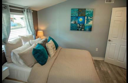 Family Home with Private Pool Yard Only 24 Mi to Disney - Foto 23