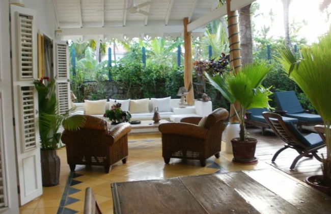 Charming Caribbean Style Villa Near Superb Beach - Photo 21