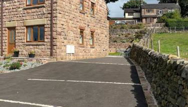 Staycation 3-bedroom home with panoramic views free off road parking - Foto 3