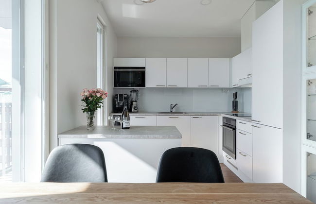 Luxurious 1BR Penthouse with Balcony - Foto 2