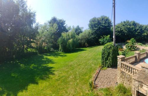 Stunning 2 Bedroom Guest House with Hot Tub - Photo 18