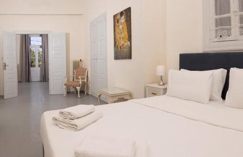 Enalios Apt #2- Spacious Flat in the Heart of Town - Foto 9