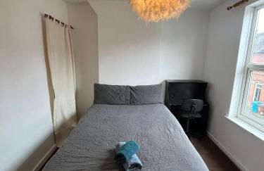 2 bedroom house in NG7 - Foto 4