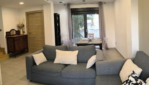 Casa con jardín, aparcamiento - Foto 4