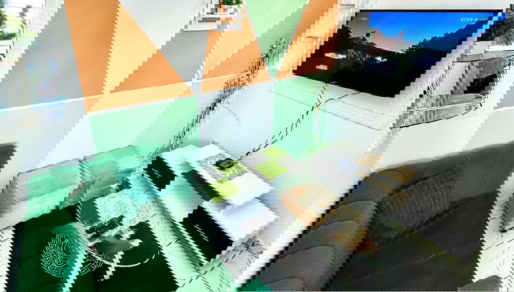 1 Bed Studio Sleeps 2 - Canal View, Wifi, Parking - Foto 1, Imagen principal