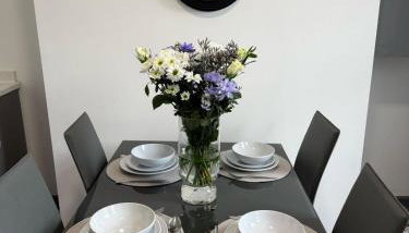 3BR Accommodation in St Helens - Sleeps 6 - Foto 3