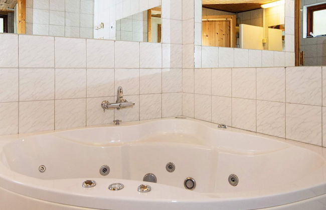 Spacious Holiday Home in Storvorde With Sea Nearby - Photo 7